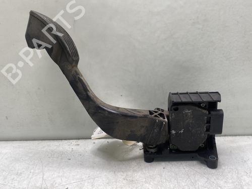 Used Pedal FIAT PANDA (169_) 1.3 D Multijet (169.AXC1A) (70 hp) 32368005
