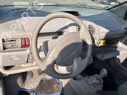 Front bumper RENAULT TWINGO I (C06_) 1.2 (C066, C068) | BP24608893C7