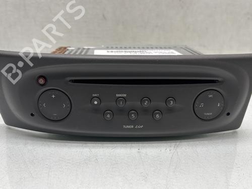 Sistema audio RENAULT SCÉNIC I MPV (JA0/1_, FA0_) 1.9 dCi (JA05, JA1F) (102 hp) 28581608