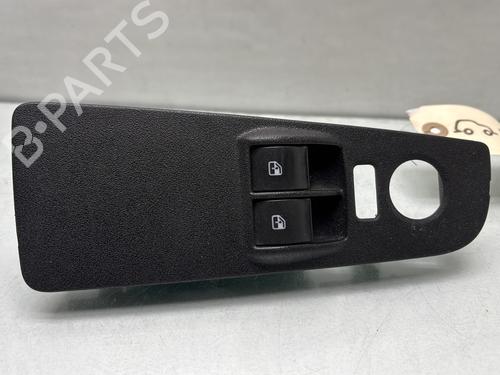 Used Left front window switch FIAT GRANDE PUNTO (199_) 1.3 D Multijet (75 hp) 24448977