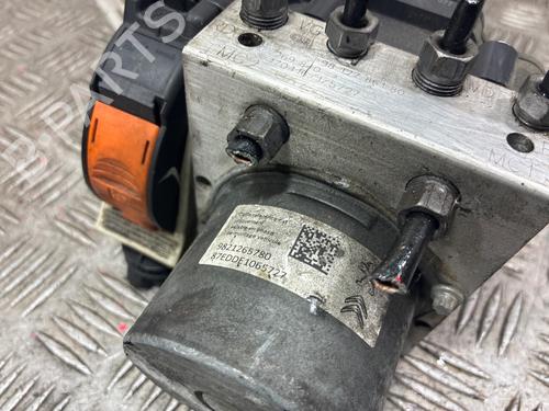 Used ABS pump ABS pump PEUGEOT 3008 II SUV (MC_, MR_, MJ_, M4_) 2.0 BlueHDi 180 (181 hp) 36389306 36389306