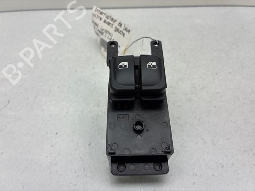 Left front window switch HYUNDAI i20 I (PB, PBT) 1.2 | BP38448517I27 - Image 2