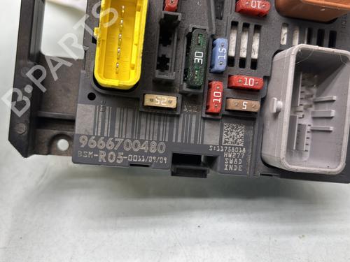 Used Fuse box Fuse box PEUGEOT 308 SW I (4E_, 4H_) 1.6 HDi (109 hp) 34449783 34449783