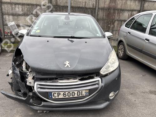 Left front fog light PEUGEOT 208 I (CA_, CC_) 1.6 HDi | BP30751380C30 