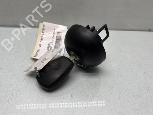 Used Fuel cap RENAULT TWINGO II (CN0_) 1.2 (CN0D) (58 hp) 32314585