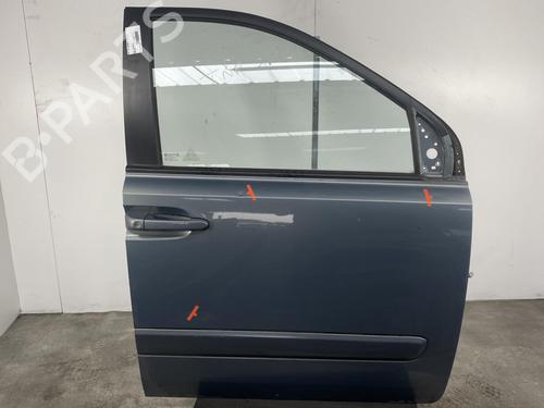 Used Right front door KIA CARNIVAL / GRAND CARNIVAL III (VQ) 2.9 CRDi (185 hp) 21956756