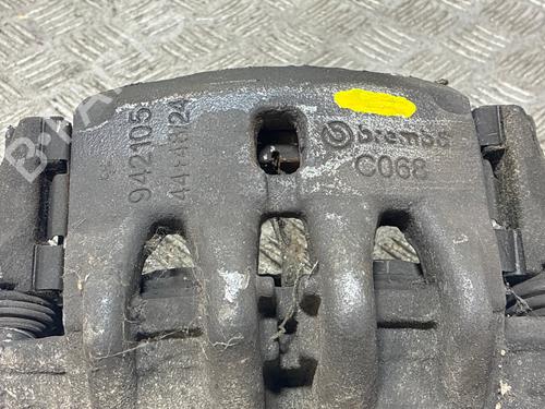 Used Right front brake caliper Right front brake caliper 39426945 39426945