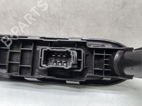Right front window switch PEUGEOT 207 (WA_, WC_) 1.4 | BP28279485I26 