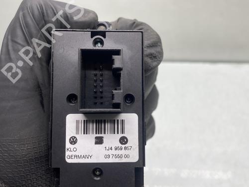Used Left front window switch Left front window switch VW GOLF IV (1J1) 1.9 SDI (68 hp) 29507592 29507592
