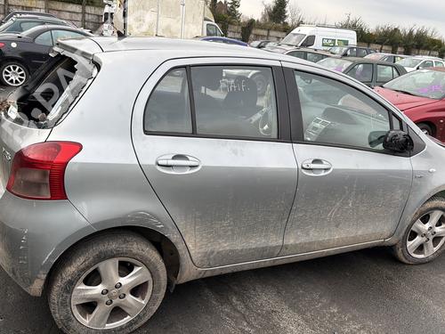 Left front window switch TOYOTA YARIS (_P9_) 1.4 D-4D (NLP90_, NLP90R) | BP27404721I27 