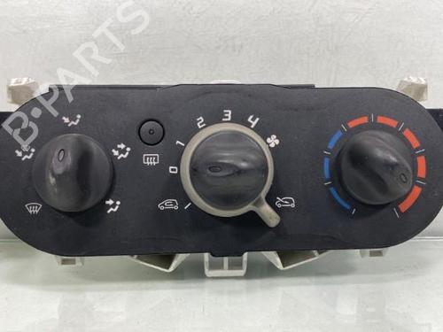 AC Styreenhet / Manøvreringsenhet RENAULT TWINGO II (CN0_) 1.2 (CN0D) (58 hp) 20005947