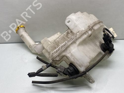 Used Windscreen washer tank MAZDA 3 (BK) 1.6 MZ-CD (90 hp) 24513989