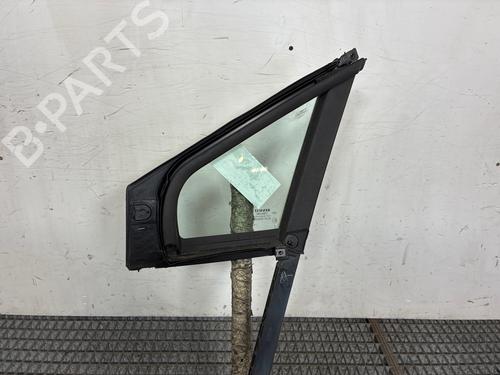 Vidro triangular frente direito Vidro triangular frente direito 37409702 37409702