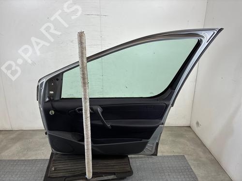 Used Right front door Right front door 38066772 38066772