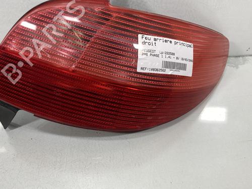 Used Right taillight PEUGEOT 206 Hatchback (2A/C) 1.4 i (75 hp) 27356412