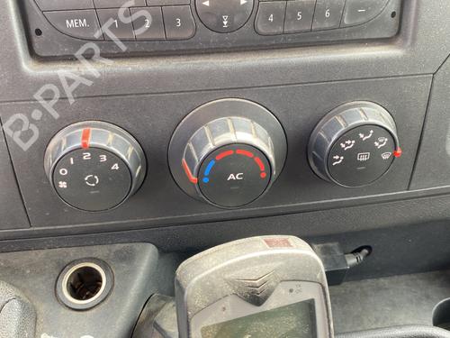 Fuse box RENAULT MASTER III Van (FV) 2.3 dCi 100 FWD (FV0A, FV0B, FV0G, FV0K, FV0H) | BP28519379E1 - Image 26