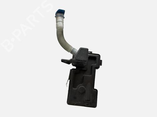 Used Windscreen washer tank Windscreen washer tank VW TIGUAN (5N_) 2.0 TDI (140 hp) 40066992 40066992