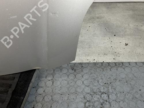 hood-toyota-yaris-_p9_-2005-2006-2007-2008-2009-2010-2011-2012-2013-2014-30493372 main image