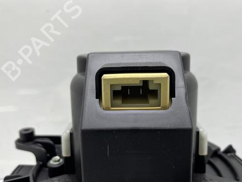 Heater blower motor PEUGEOT 3008 II SUV (MC_, MR_, MJ_, M4_) 1.5 BlueHDi 130 | BP22608292M62 