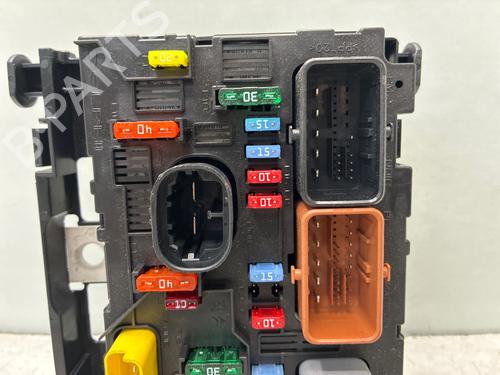 Used Fuse box Fuse box 36792461 36792461