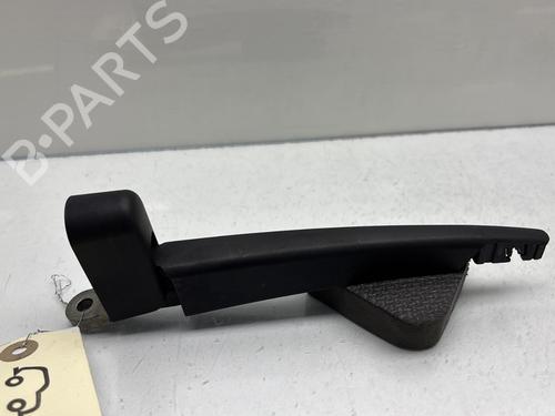 Used Rear windshield wiper arm RENAULT KADJAR (HA_, HL_) 1.6 dCi 130 4x4 (HLA4) (130 hp) 31160284