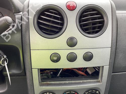 Fuse box PEUGEOT PARTNER MPV (5_, G_) 1.6 HDi 75 | BP26743175E1 - Image 22
