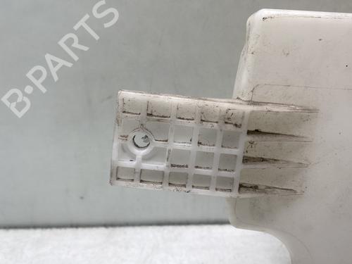windscreen-washer-tank-opel-corsa-e-x15-2014-31379471 main image