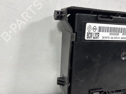 Fuse box RENAULT CLIO III (BR0/1, CR0/1) 1.5 dCi (BR17, CR17) | BP30872122E1 