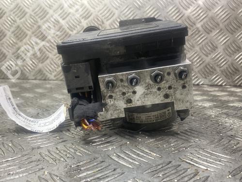 Used ABS pump VW TOURAN (5T1) 1.2 TSI (110 hp) 28020586
