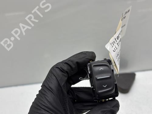 Used Left front window switch DACIA SANDERO II 1.2 (75 hp) 30791618