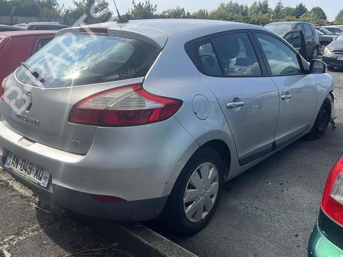 Fuse box RENAULT MEGANE III Hatchback (BZ0/1_, B3_) 1.5 dCi | BP19961607E1 
