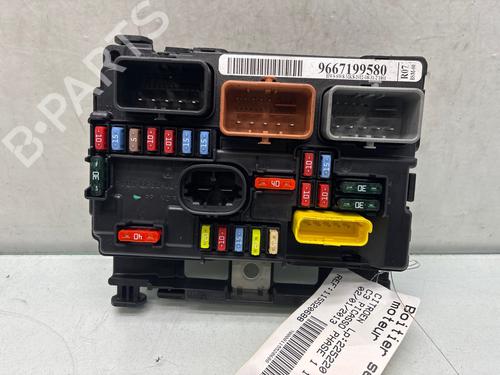 fuse-box-citroen-c3-picasso-sh_-2008-38651168 main image