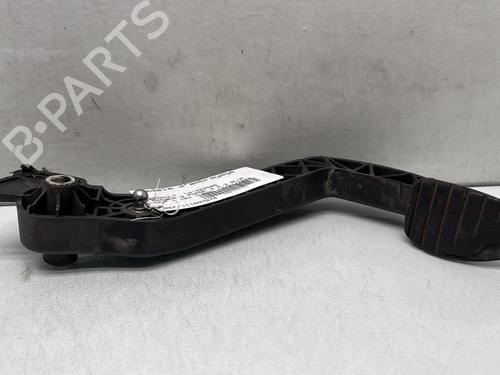 Pédale d'embrayage RENAULT MASTER III Van (FV) 2.3 dCi 135 FWD (FV0N, FV08, FV06, FV00, FV1S) (136 hp) 28680497