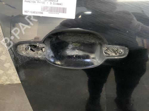 Used Right front door Right front door VW PHAETON (3D1, 3D2, 3D3, 3D4, 3D6, 3D7, 3D8, 3D9) 3.0 V6 TDI 4motion (240 hp) 20026389 20026389