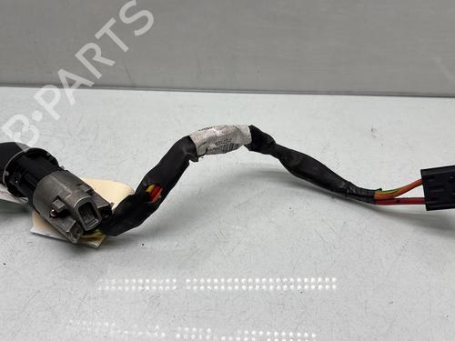 Used Ignition barrel DACIA SANDERO 1.4 (BS0C, BS0A, BS0G, BS1F, BS0E) (75 hp) 32413394