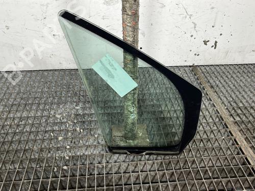 front-right-quarter-glass-renault-modus-grand-modus-fjp0_-2004-32126046 main image