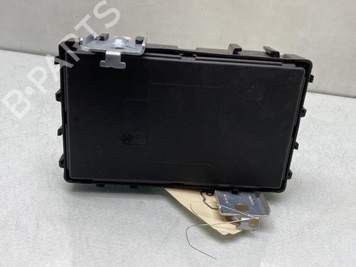 Used Fuse box Fuse box RENAULT KOLEOS I (HY_) 2.0 dCi (HY0K) (150 hp) 31288438 31288438