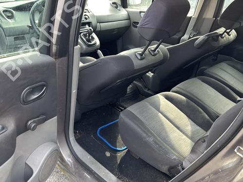 Front right lock RENAULT SCÉNIC II (JM0/1_) 1.9 dCi (JM0G, JM12, JM1G, JM2C) | BP31174294C97 