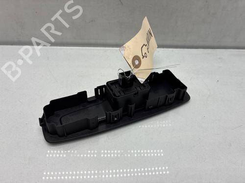 Højre bagtil elrude kontakt Højre bagtil elrude kontakt RENAULT GRAND SCÉNIC IV (R9_) [2016-2023] 34333196 34333196