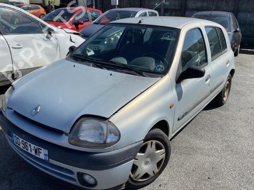 Éclairage de plaque d'immatriculation RENAULT CLIO II (BB_, CB_) 1.2 (BB0A, BB0F, BB10, BB1K, BB28, BB2D, BB2H, CB0A,... | BP30864049I40