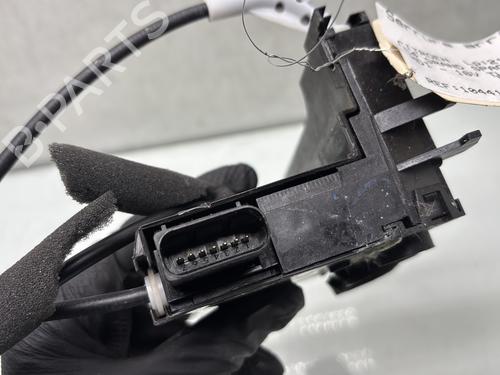 rear-left-lock-citroen-grand-c4-spacetourer-3a_-3e_-2018-28568939 main image