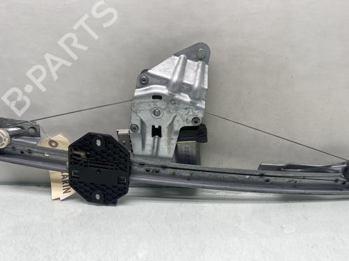 Rudehejsemekanisme ventre foran DACIA SANDERO II TCe 90 (B8M1, B8MA, B8AC) (90 hp) 31379567