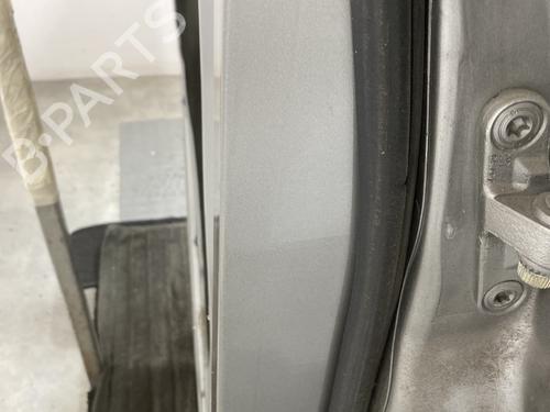 Used Left rear door Left rear door 25600032 25600032