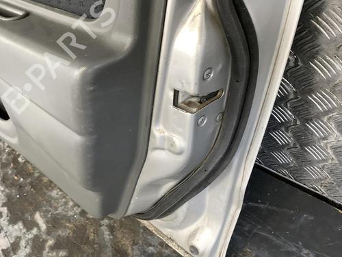 Dør høyre foran Dør høyre foran SUZUKI ALTO VI (FF, HA24_) 1.1 (RF410) (63 hp) 20024989 20024989