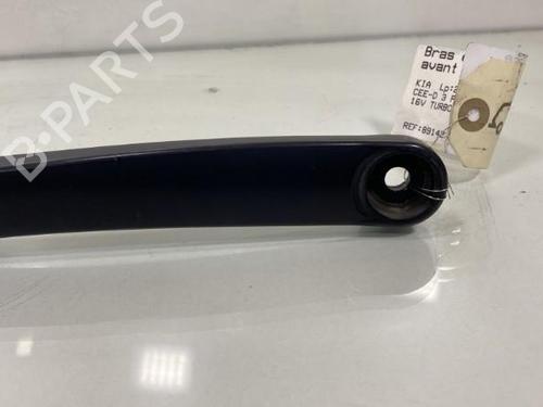 Used Front windshield wiper arm Front windshield wiper arm KIA CEED (CD) 1.4 T-GDI (140 hp) 19950115 19950115