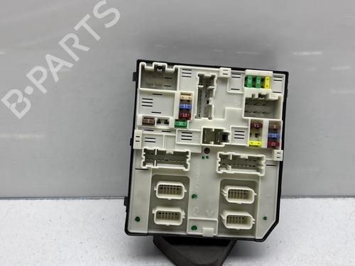 Used Fuse box RENAULT SCÉNIC III (JZ0/1_) 1.2 TCe (116 hp) 31712429