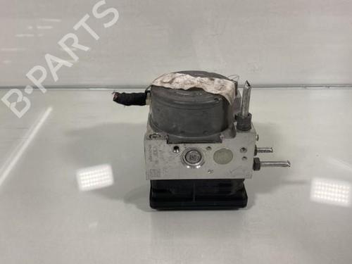 Used ABS pump RENAULT MEGANE IV Hatchback (B9A/M/N_) 1.6 dCi 130 (B9A4) (130 hp) 19953258