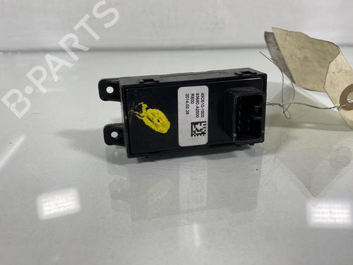 Used Right front window switch Right front window switch KIA CEE'D (JD) 1.4 CRDi 90 (90 hp) 20015495 20015495