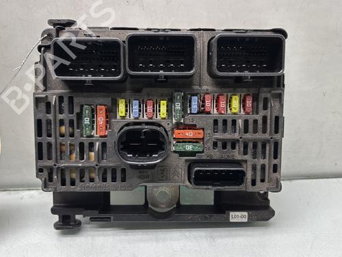 fuse-box-peugeot-407-6d_-2004-2005-2006-2007-2008-2009-2010-2011-31858132 main image