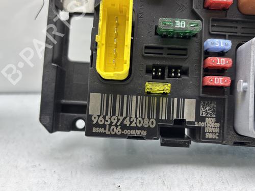 Fuse box PEUGEOT 307 Break (3E) 1.6 HDi 110 | BP29841747E1